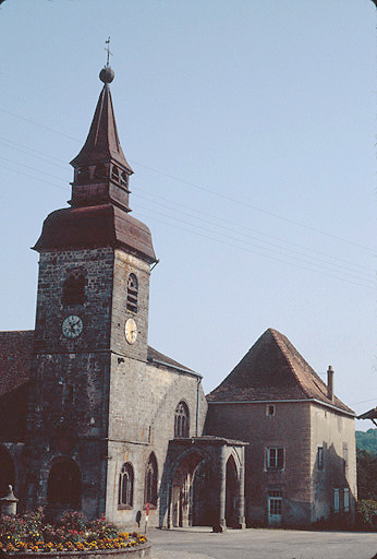 Façade occidentale et clocher de l'église