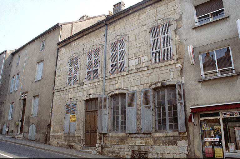 Façade est.