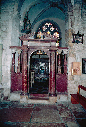 Entrée de la chapelle d'Andelot.