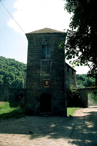 Corps de bâtiment à la gorge