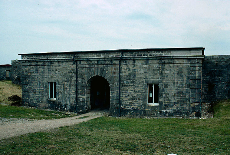 Entrée : élévation intérieure