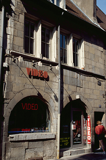 Façade sur rue