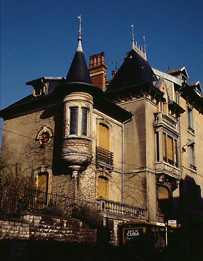 Façades sur jardin et rue