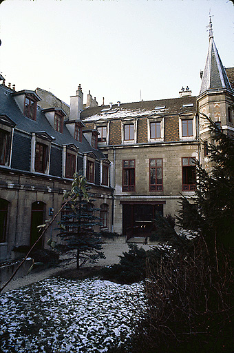 Façades sur cour