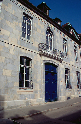 Façade sur rue