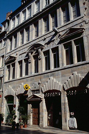 Façade sur rue