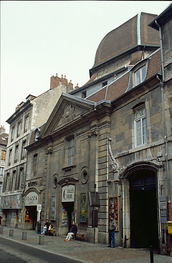 Façade sur rue