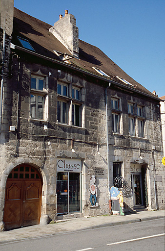 Façade sur rue