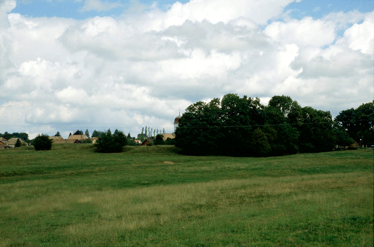 Vue depuis la route nationale au sud