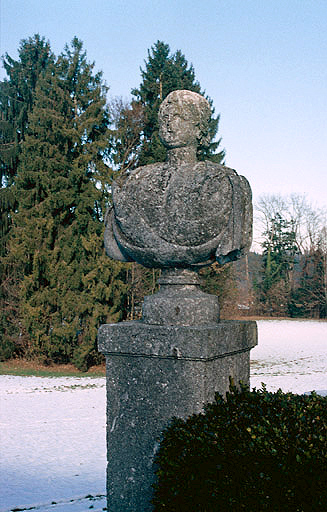 Statue dans le parc