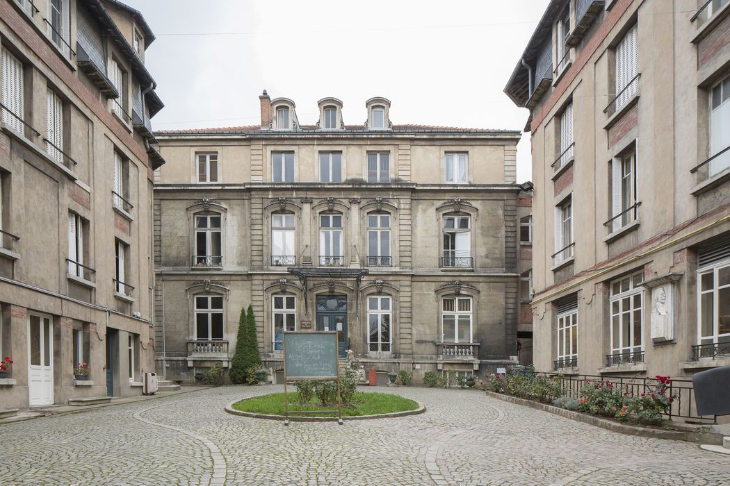 Foyer du Groupe des étudiants catholiques (G.E.C.) du Cours Léopold