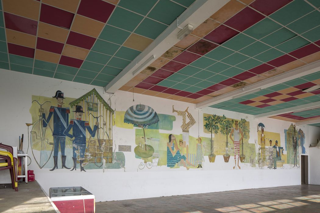 Guinguette et dépendances de la plage aménagée du lac Vert