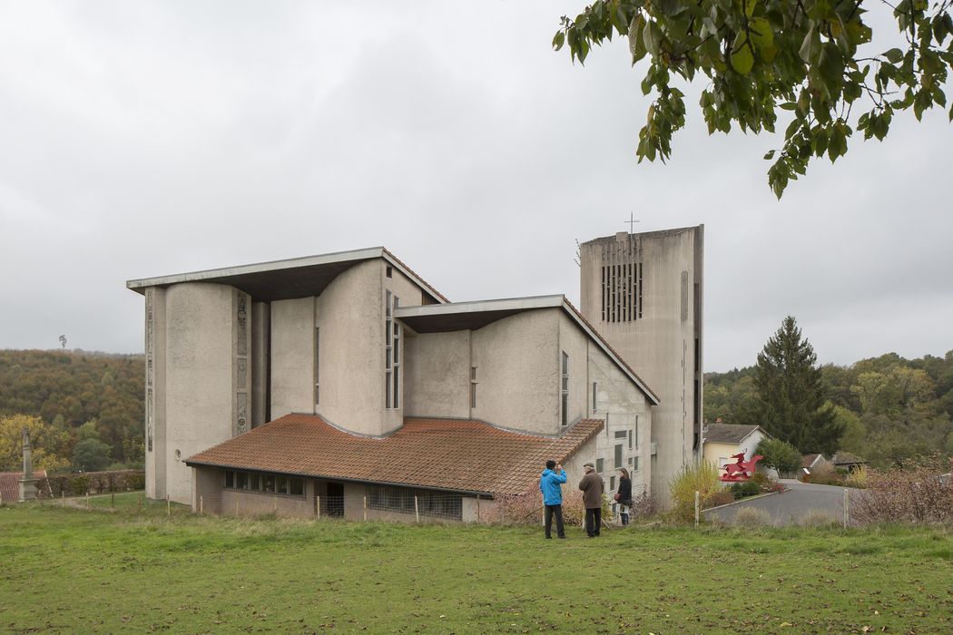 Église paroissiale Sainte-Thérèse-de-l’Enfant-Jésus