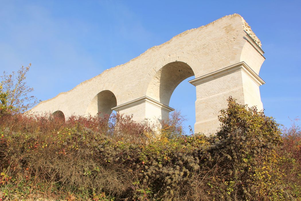 vue partielle de l’aqueduc