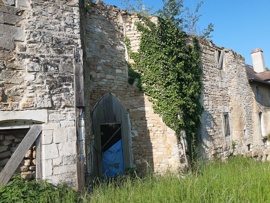 façade nord, vue partielle