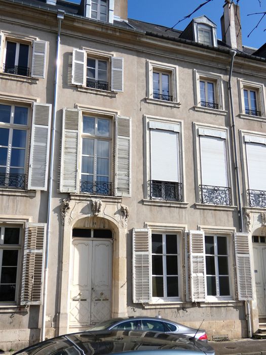 façade sur rue