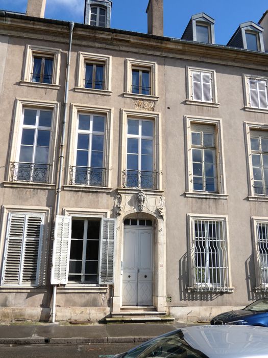 façade sur rue