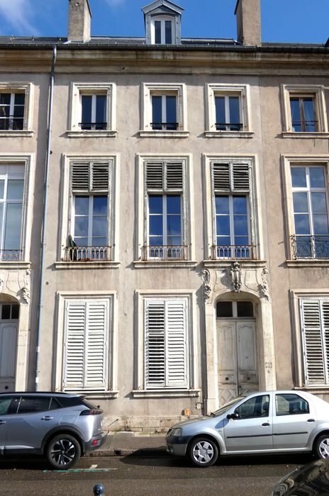 façade sur rue