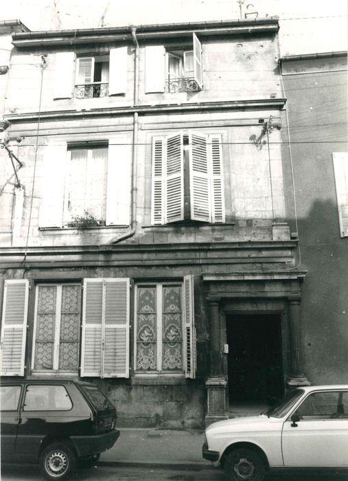 façade sur rue