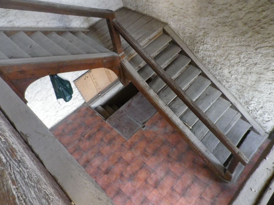 escalier, vue partielle