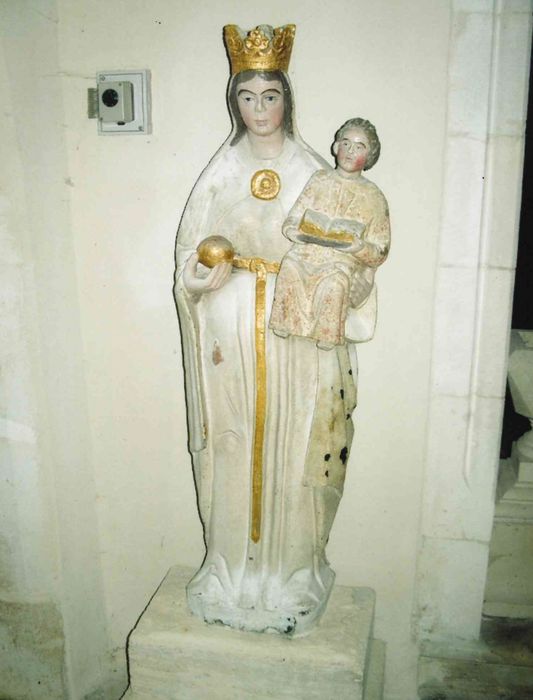 statue : Vierge à l'Enfant