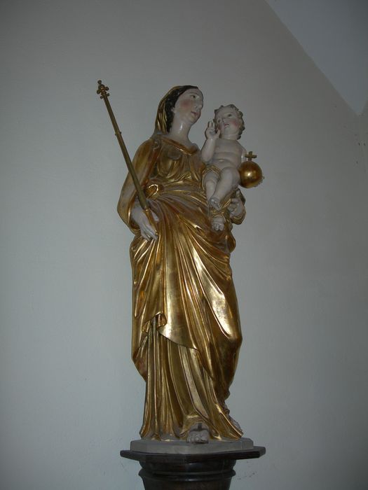 statue : Vierge à l'Enfant