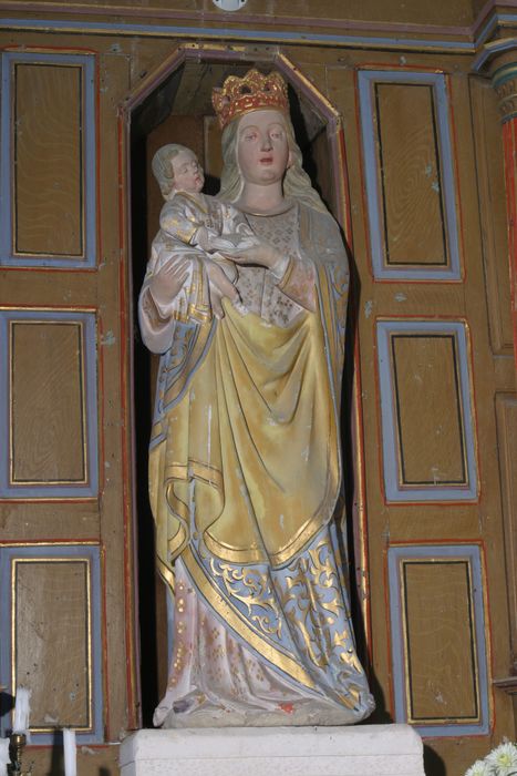 statue : Vierge à l'Enfant