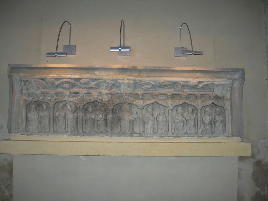 retable aux douze apôtres