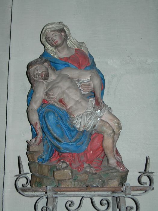 statue : Vierge de Pitié