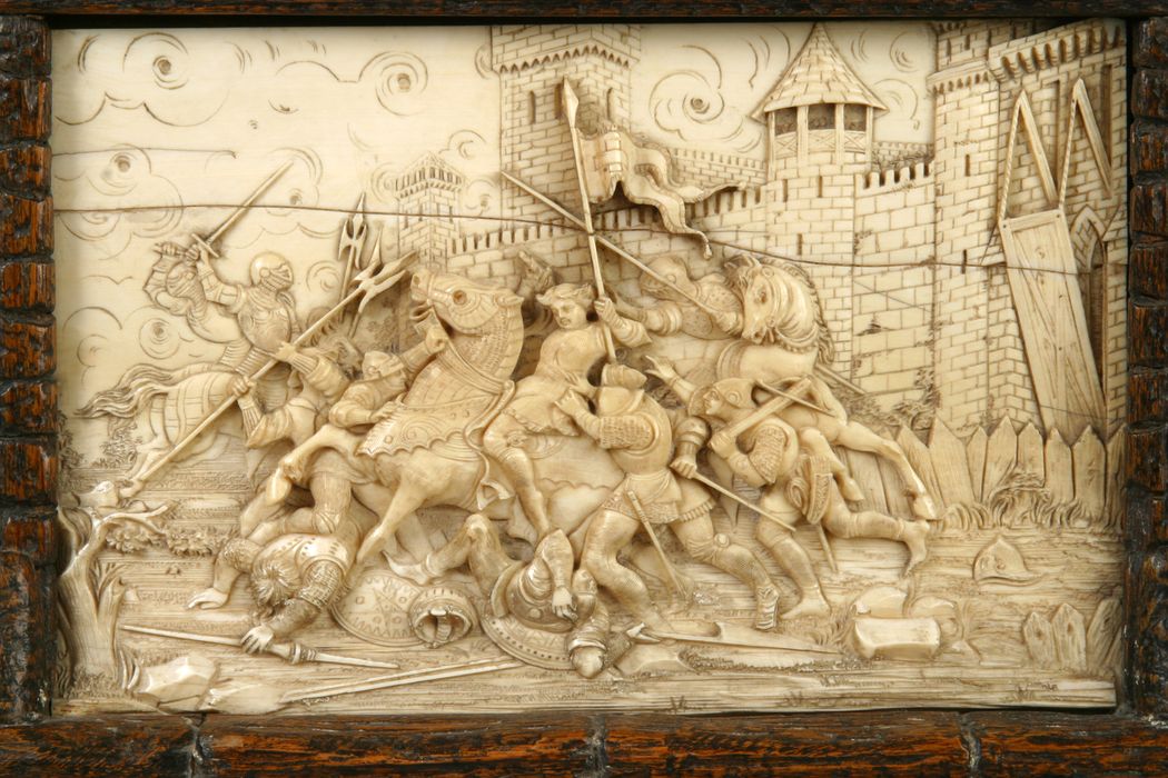 bas-relief : Arrestation de Jeanne d'Arc à Compiègne