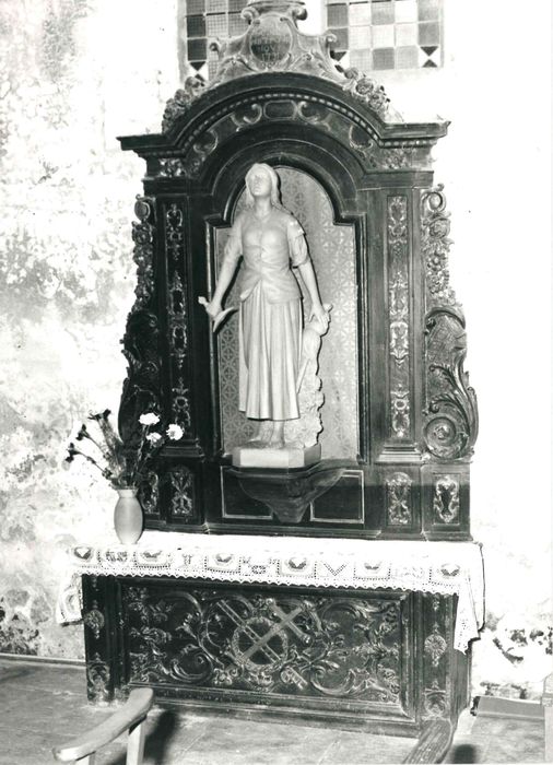 autel et retable de Jeanne d'Arc (anciennement sainte Anne)