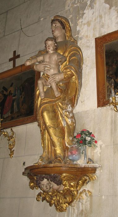 statue : Vierge à l'Enfant