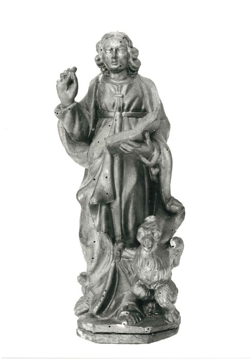 statue : Saint Jean