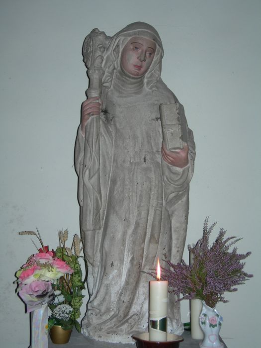 statue : Sainte abbesse