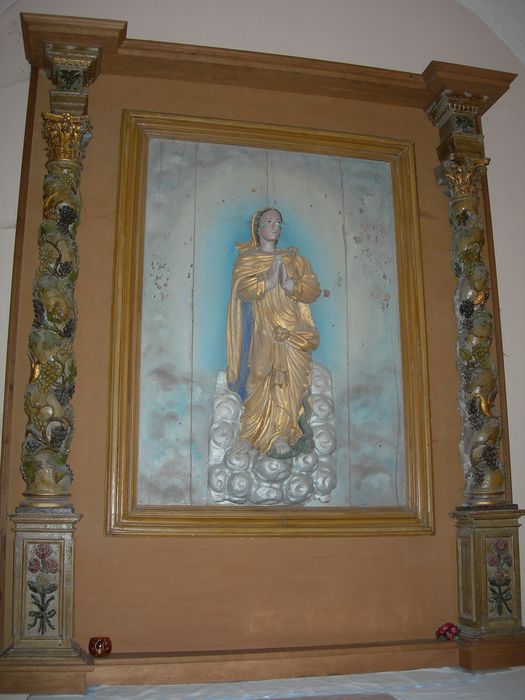 retable de l'autel latéral nord, bas-relief : Vierge de l'Immaculée Conception