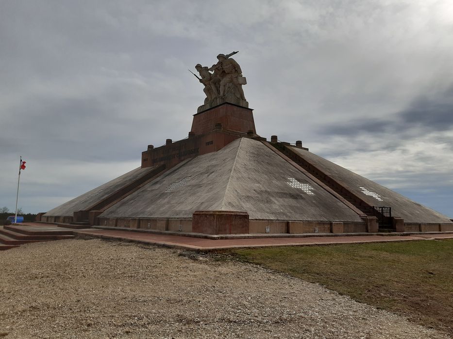 vue générale du monument depuis le Nord