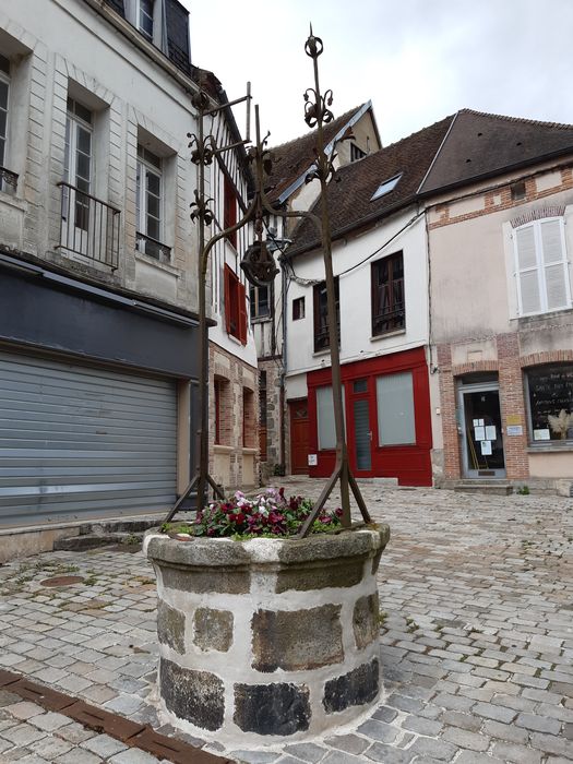 vue générale du puits depuis le Sud-Est