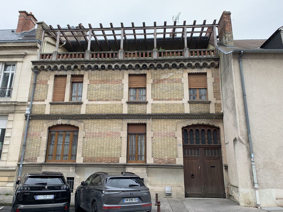 façade sur rue