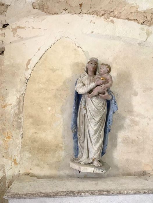 statue : Vierge à l’Enfant