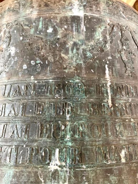 cloche, détail des inscriptions