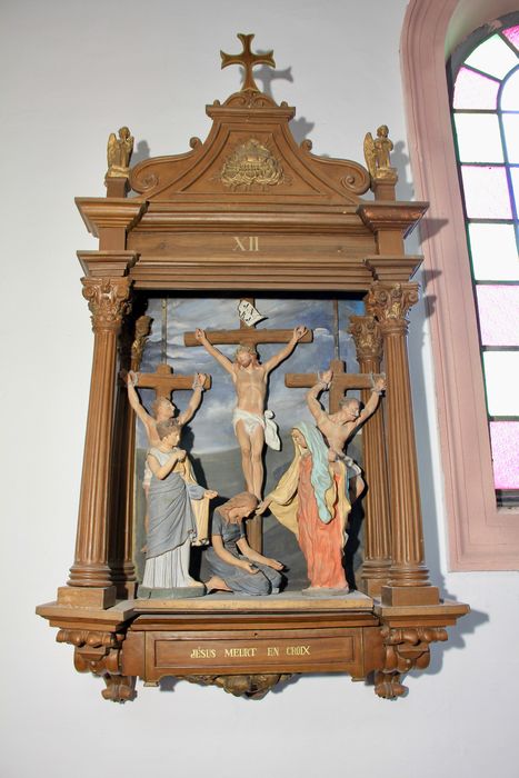 chemin de croix, station n° 12 : Jésus meurt sur la croix