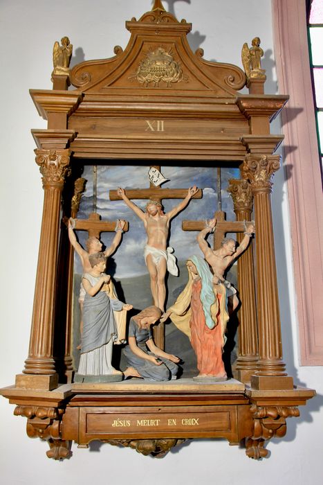 chemin de croix, station n° 12 : Jésus meurt sur la croix