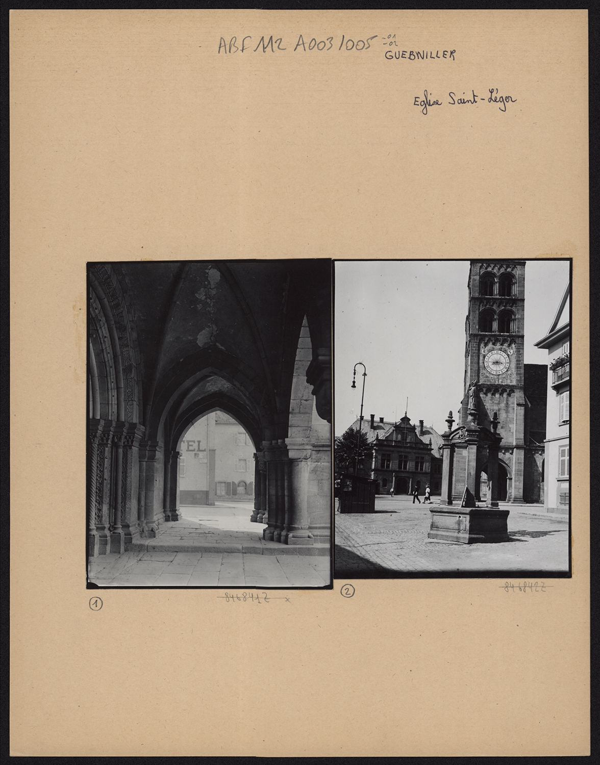 Vue intérieure du porche de l’église et vue d’ensemble du puits Saint-Léger.