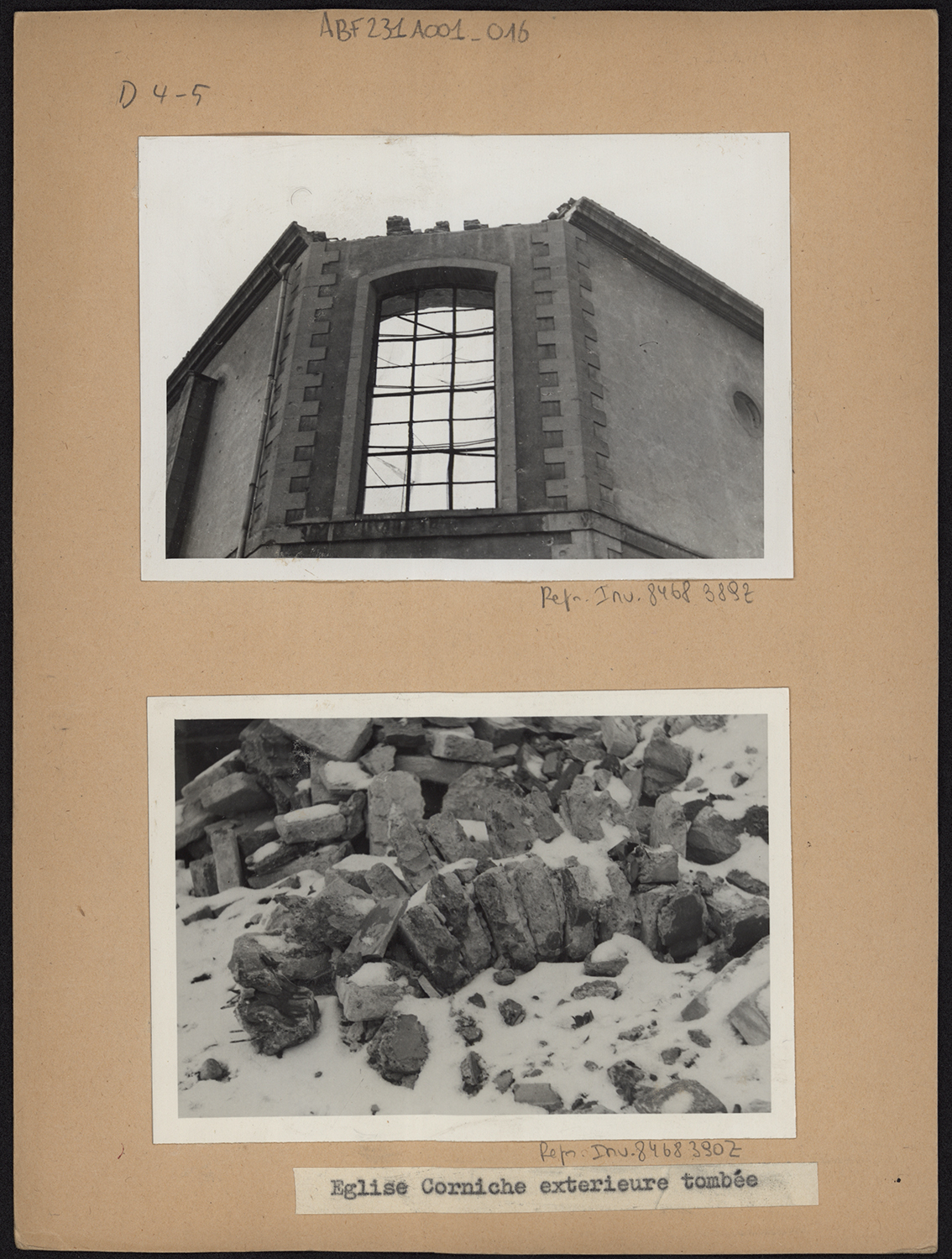 Dommages de guerre, vues de détail du chevet et des fragments d’une corniche.