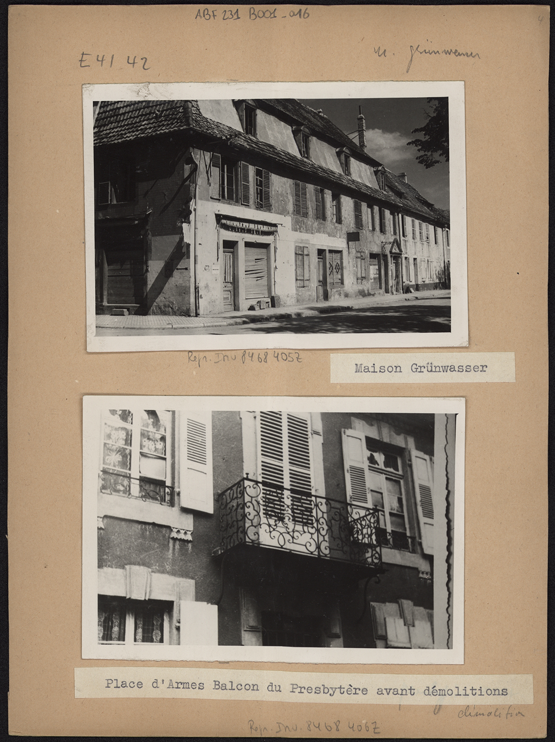 Vue d’ensemble de la maison Grünwasser, vue de détail du balcon du presbytère avant destruction.