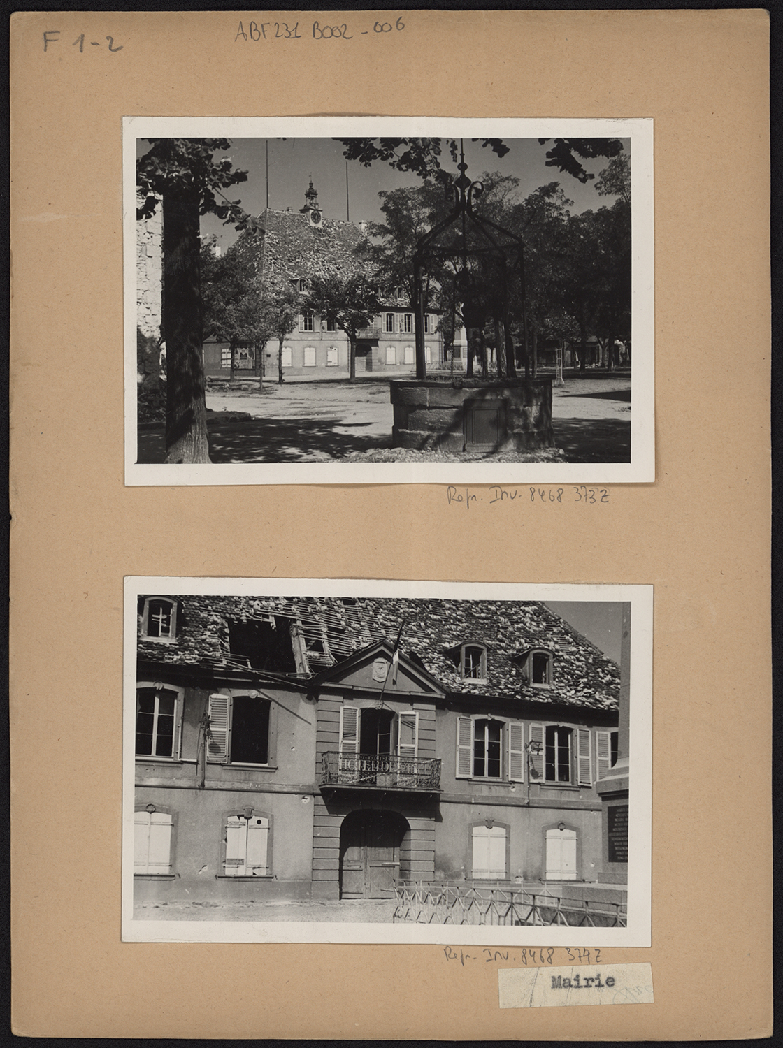 Vues d’ensemble de la façade sur la place.