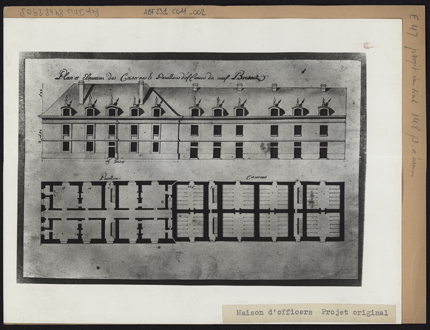 Projet initial, plan de masse et élévation de la façade principale.