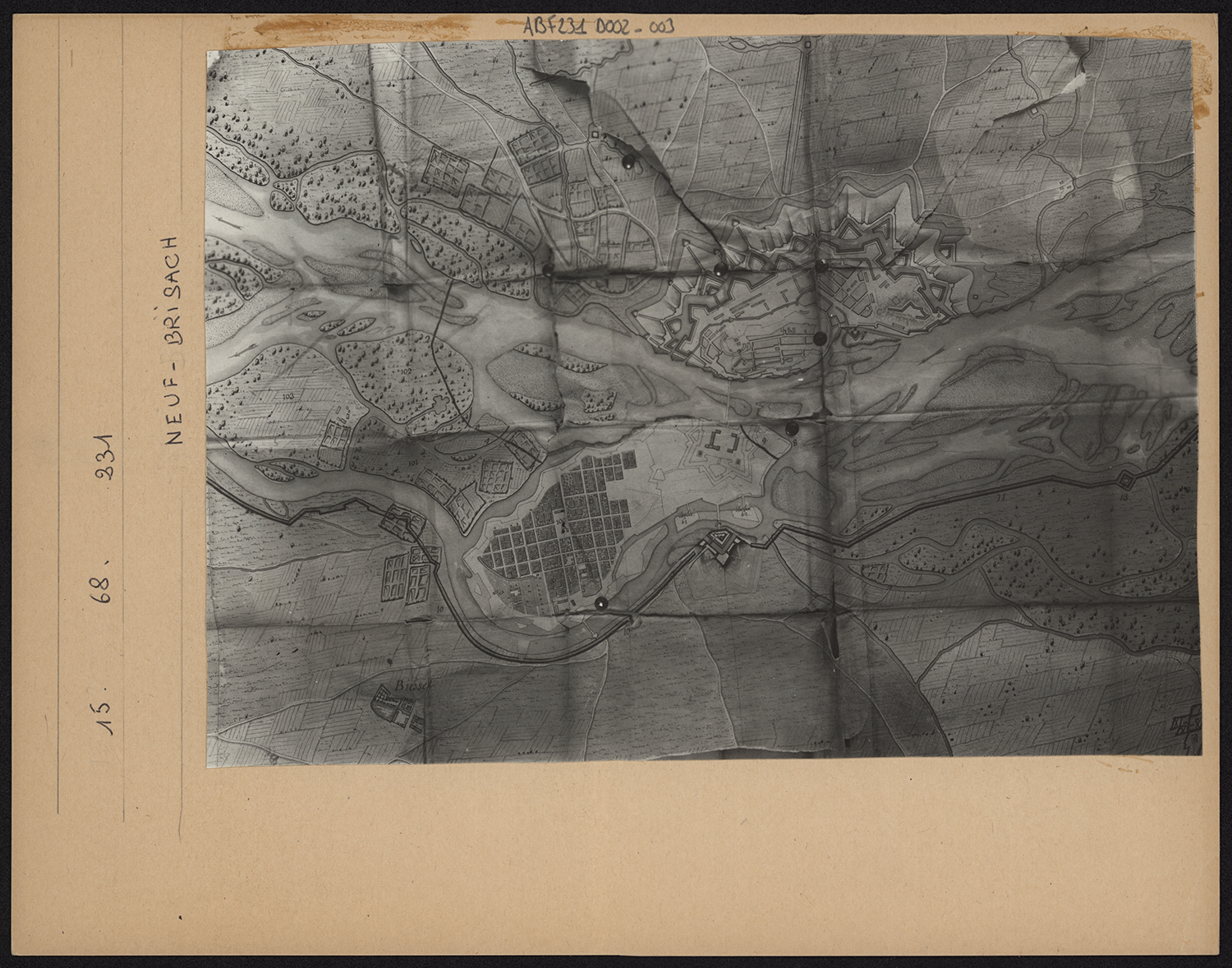 Plan d’ensemble de Vieux-Brisach et de Neuf-Brisach.