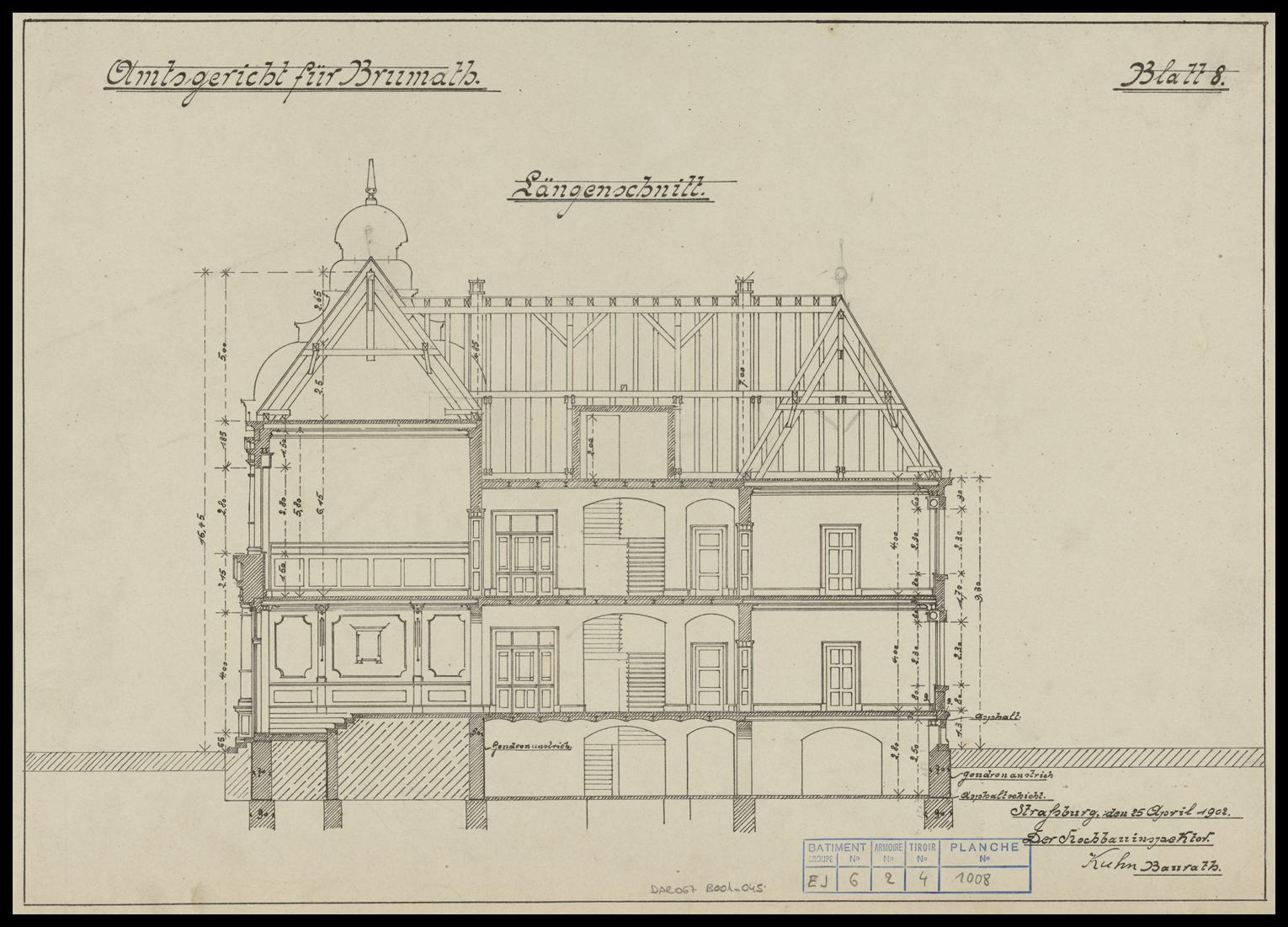 Nouveau bâtiment du tribunal, coupe longitudinale en élévation.