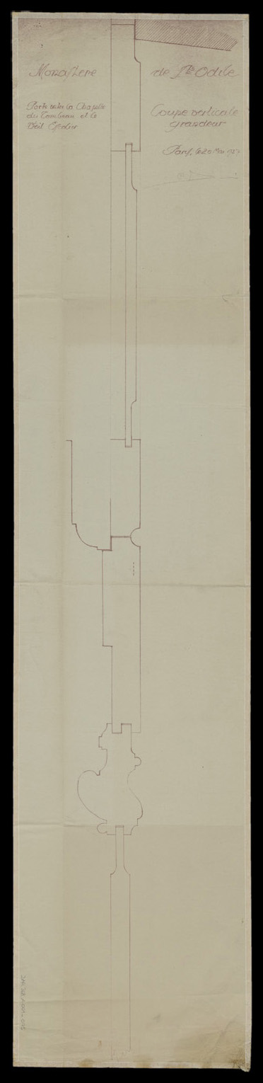 Porte entre le vieil escalier et la chapelle du Tombeau, détail de menuiserie.